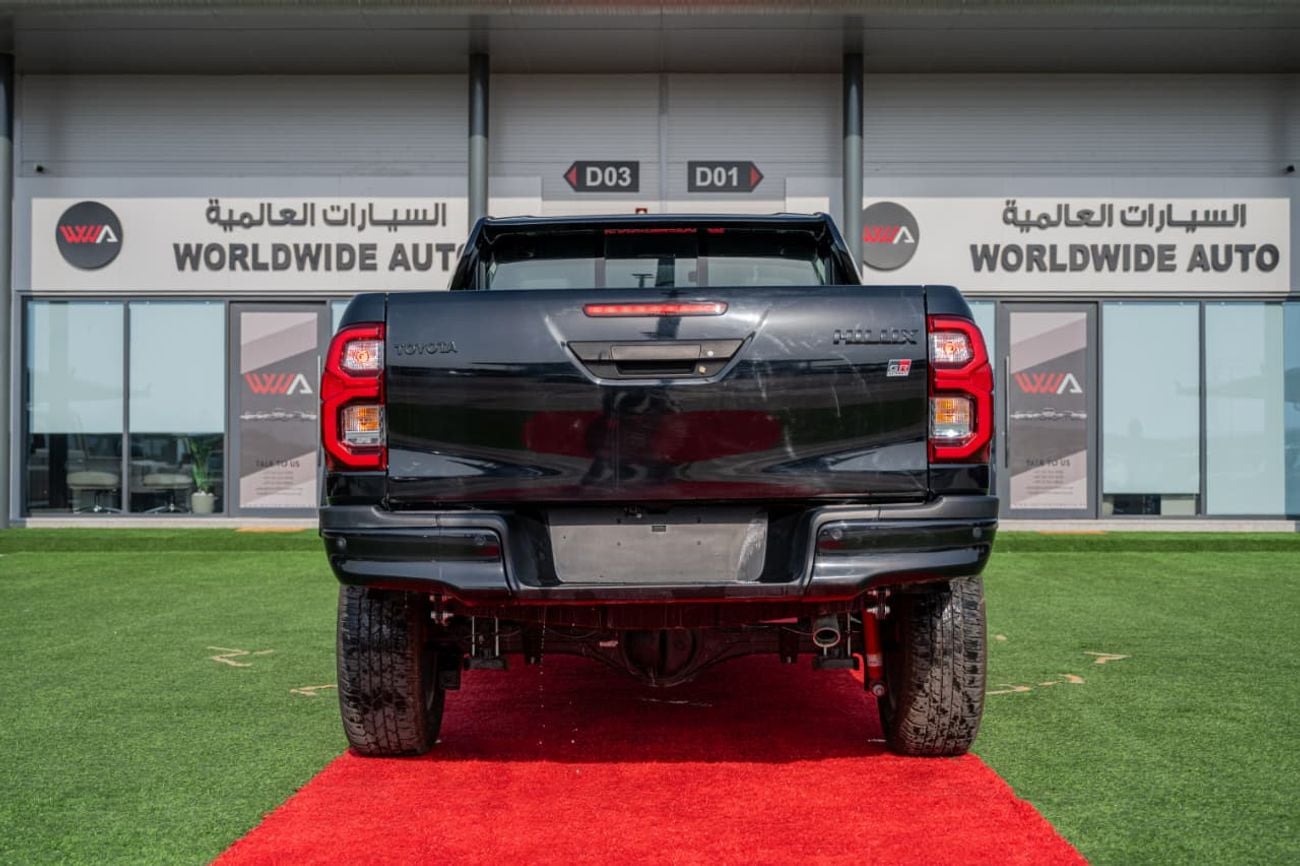 Toyota Hilux 4.0 л 2026 г. Чёрный