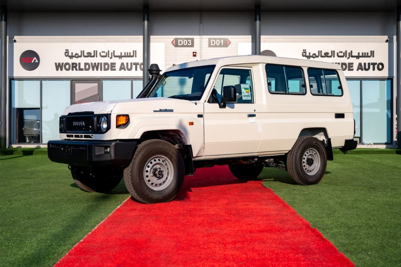 Toyota Land Cruiser 70 4.0 л 2025 г. Белый