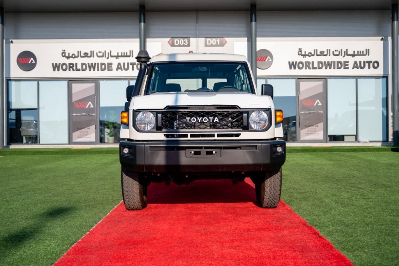 Toyota Land Cruiser 70 4.0 л 2025 г. Белый