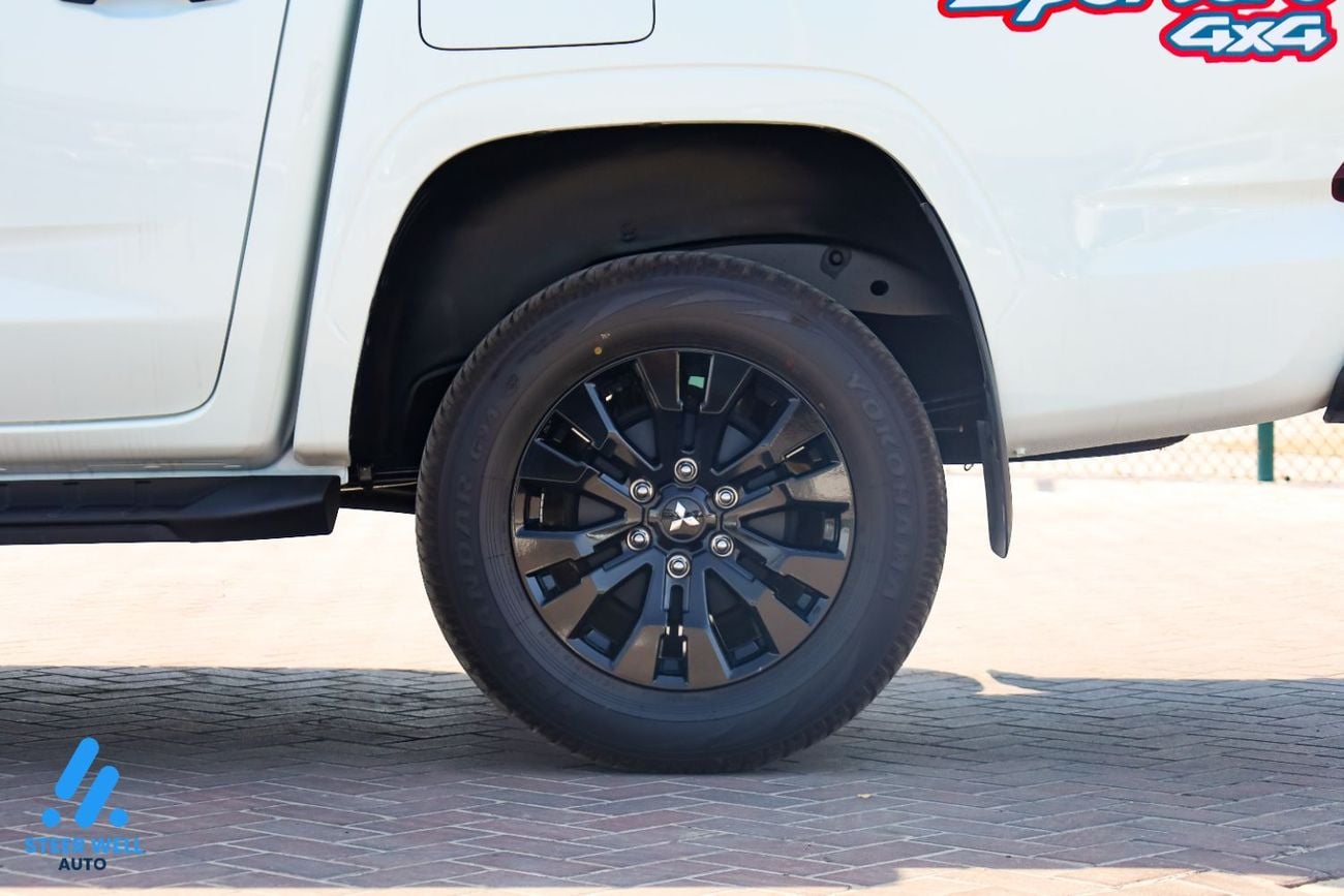 Mitsubishi L200 2.4 л 2027 г. Белый, пробег 23 км