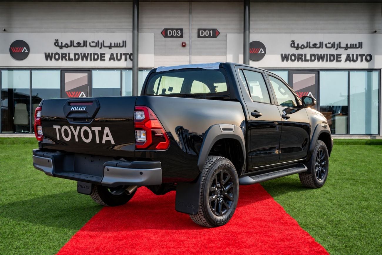 Toyota Hilux 2.4 л 2026 г. Чёрный