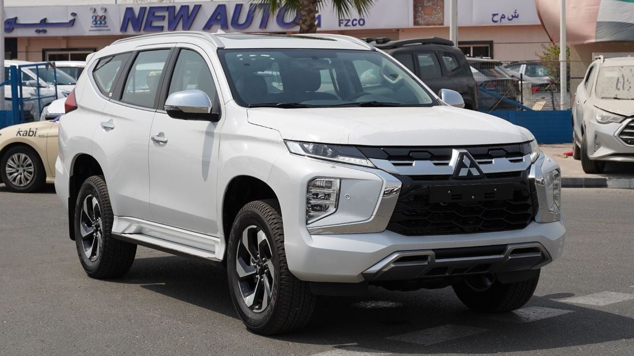 Mitsubishi Montero Sport 3.0 л 2026 г. Белый