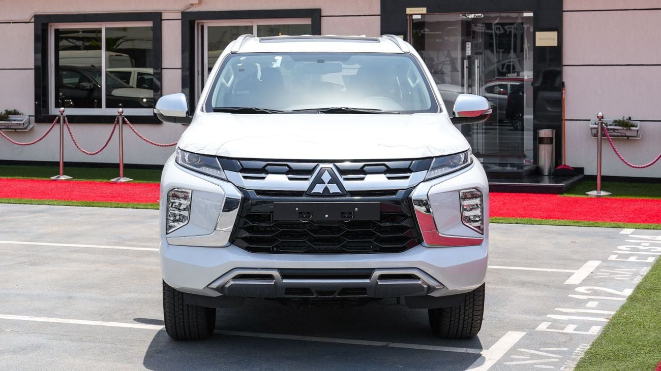 Mitsubishi Montero Sport 3.0 л 2026 г. Белый