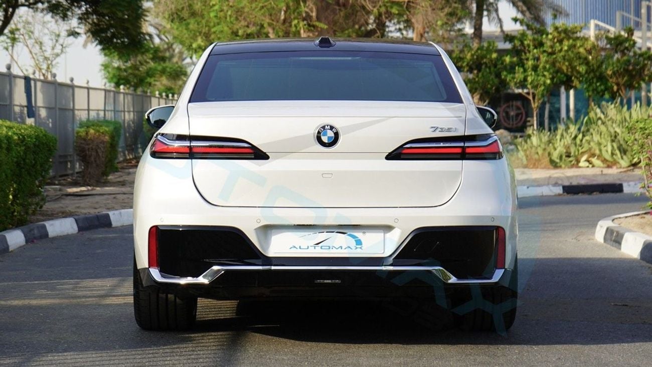 Bmw 735i 3.0 л 2026 г. Белый