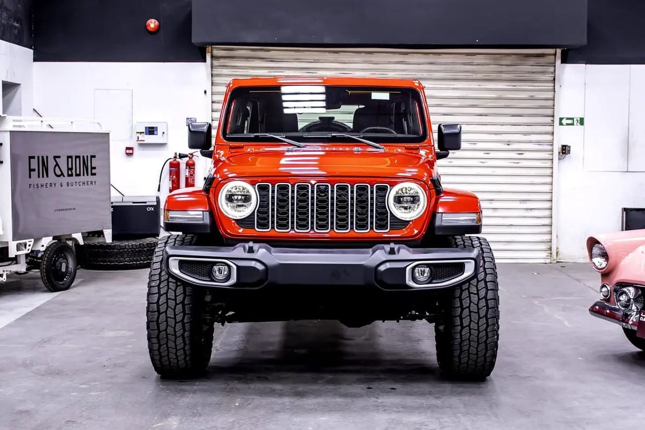 Jeep Wrangler 1.5 л 2024 г. Красный