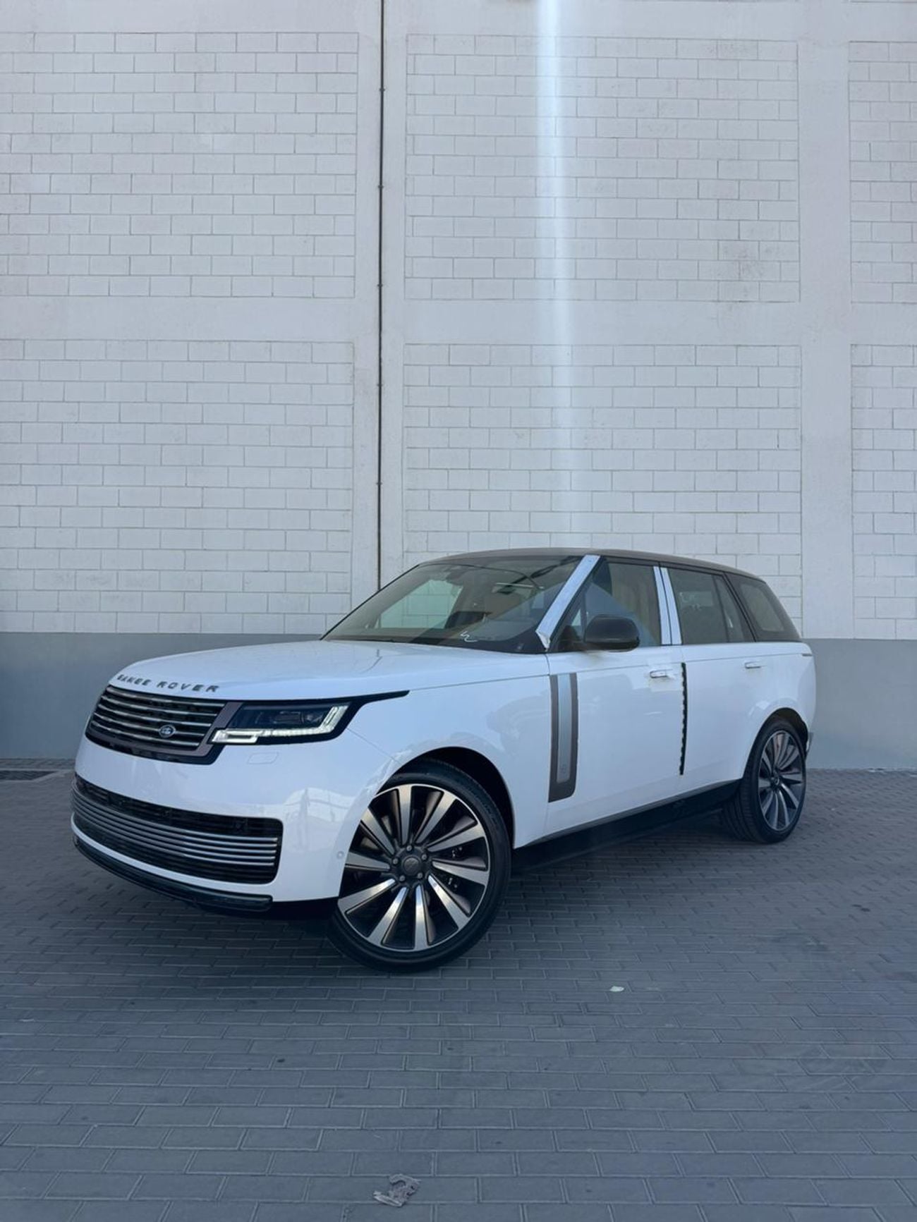 Land Rover Range Rover 4.4 л 2026 г. Чёрный