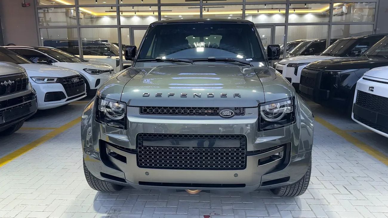 Land Rover Defender 4.0 л 2025 г. Зелёный