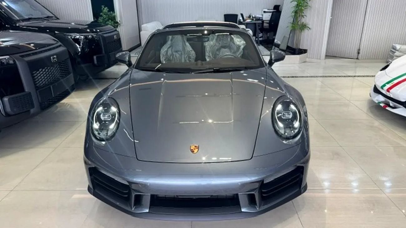 Porsche 911 2.5 л 2026 г. Серый