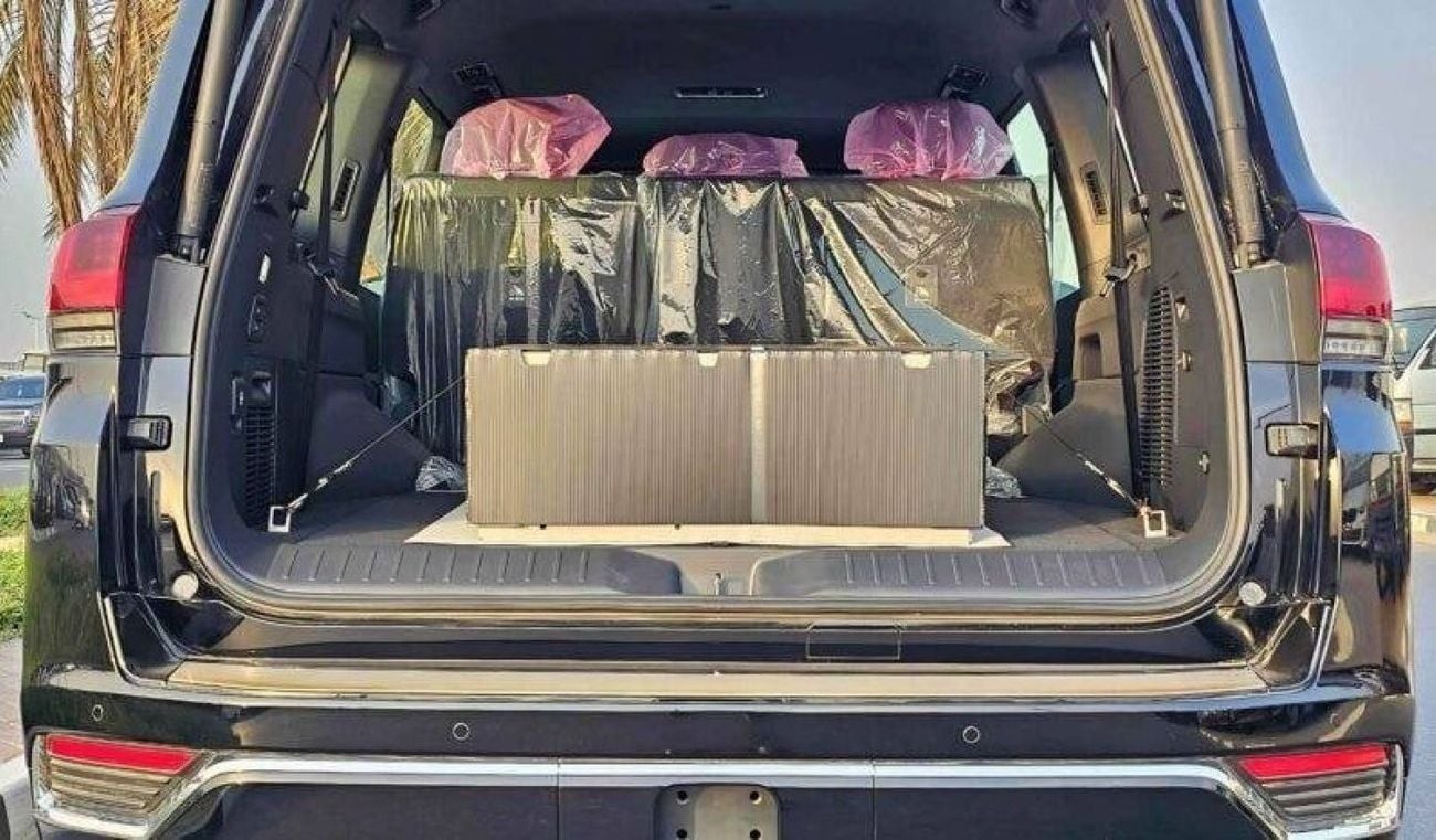 Toyota Land Cruiser 3.5 л 2025 г. Чёрный
