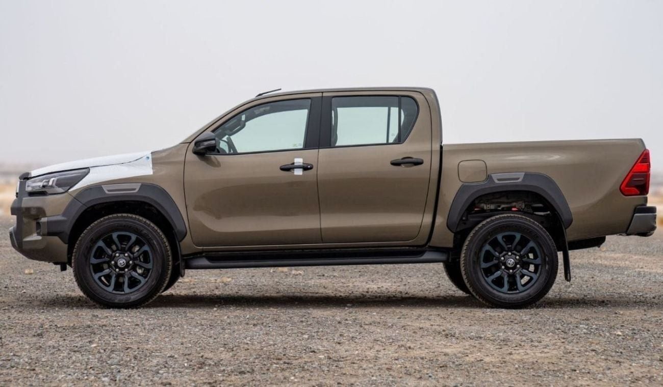 Toyota Hilux 2.8 л 2026 г. Коричневый