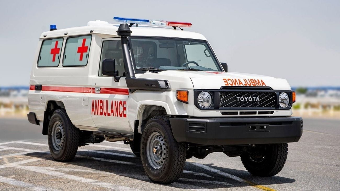 Toyota Land Cruiser 70 4.2 л 2025 г. Белый