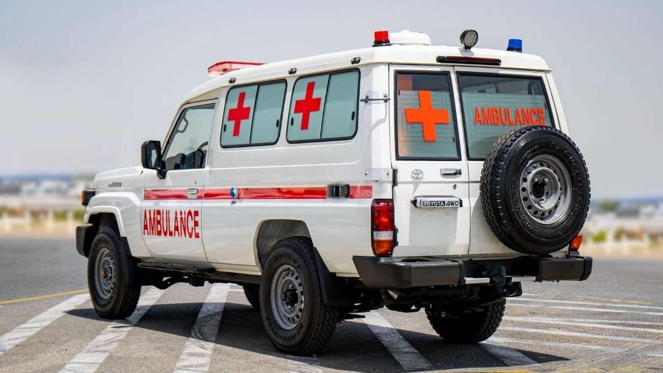 Toyota Land Cruiser 70 4.2 л 2025 г. Белый