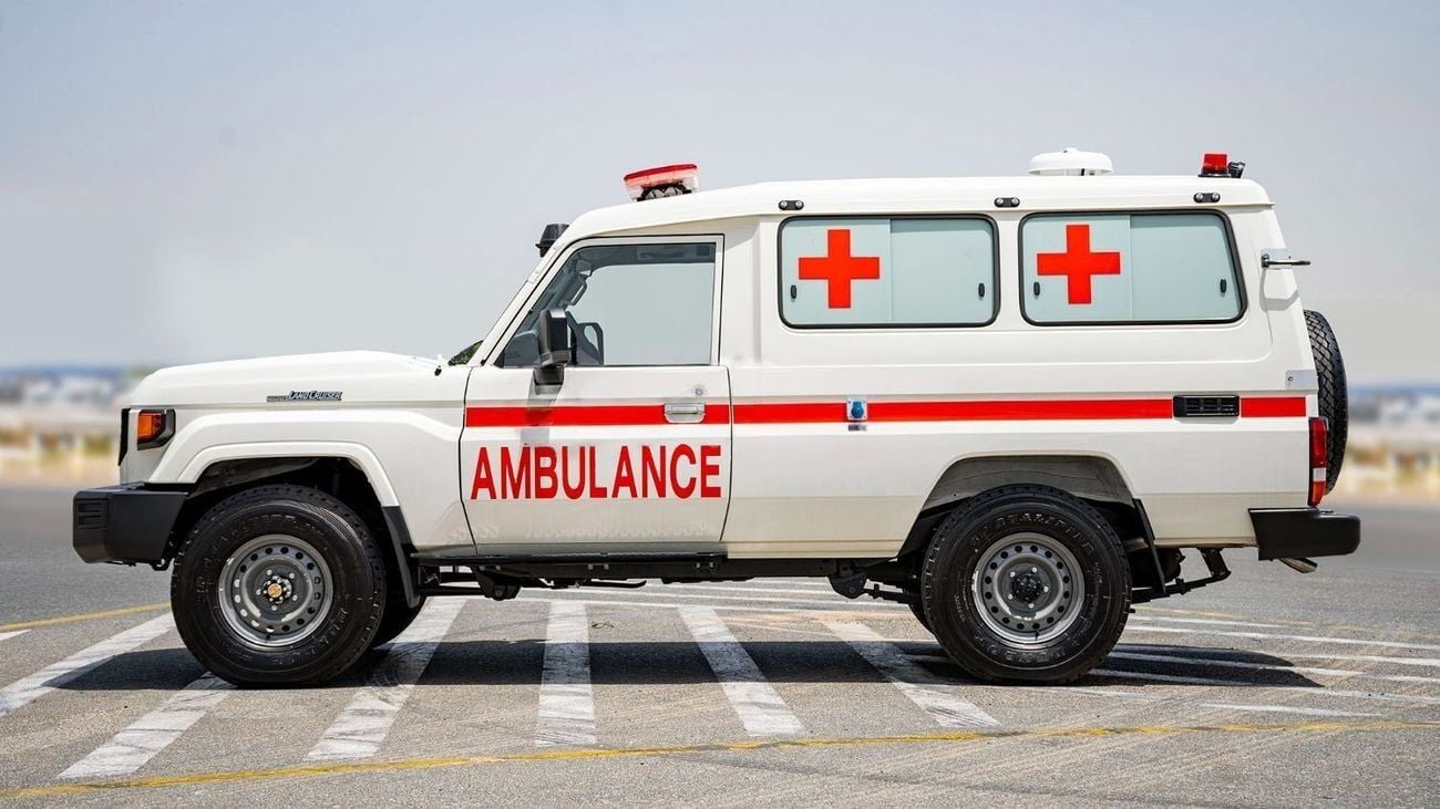 Toyota Land Cruiser 70 4.2 л 2025 г. Белый