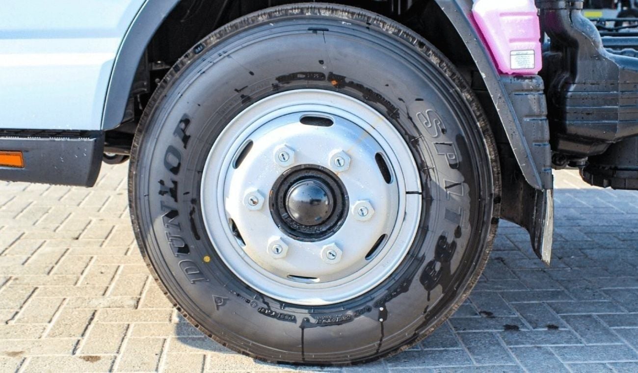 Mitsubishi Fuso Canter 4.2 л 2025 г. Белый