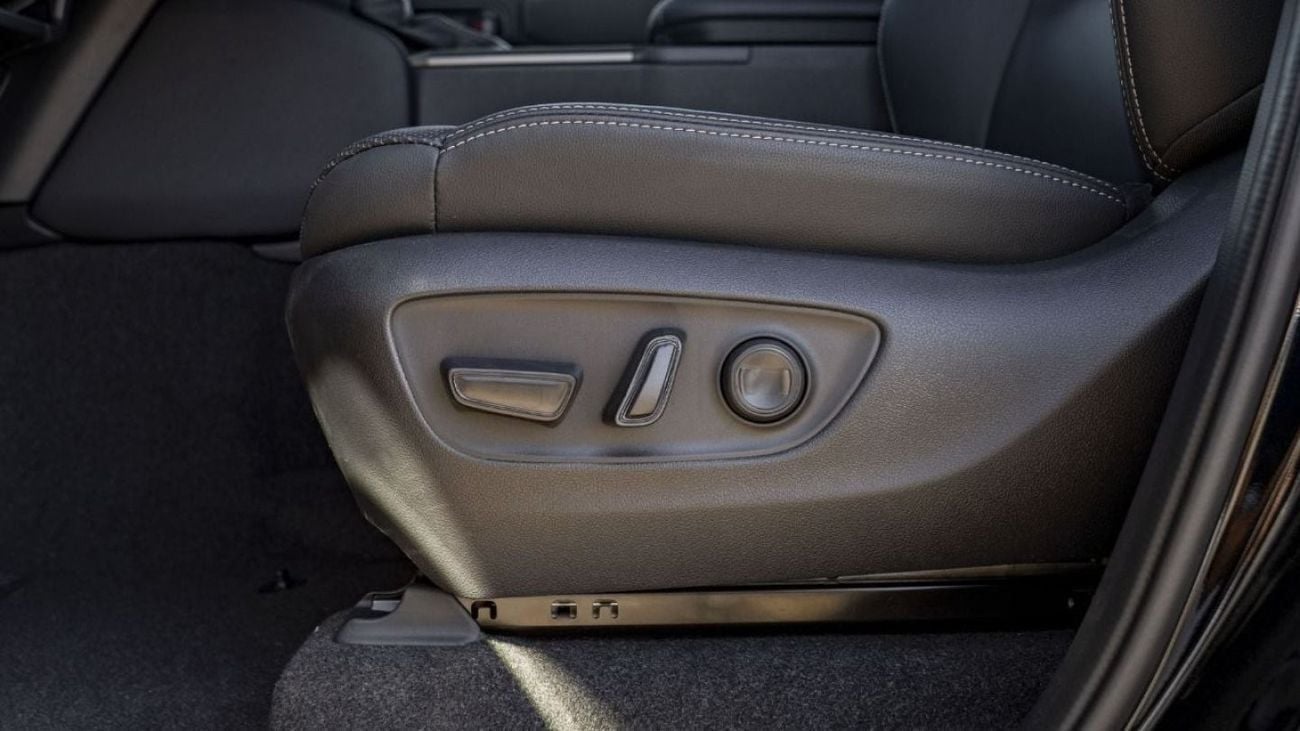 Toyota Prado 2.4 л 2025 г. Чёрный