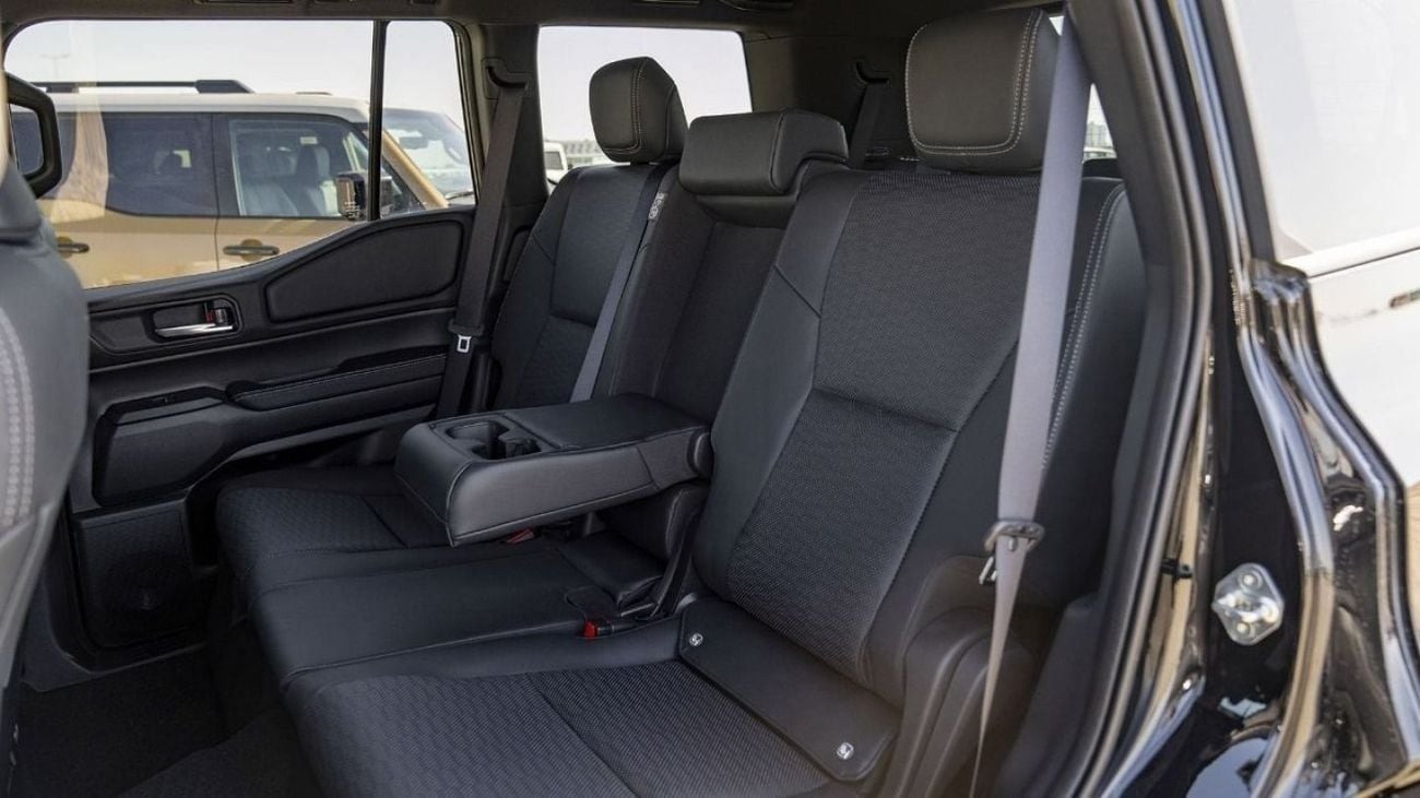 Toyota Prado 2.4 л 2025 г. Чёрный