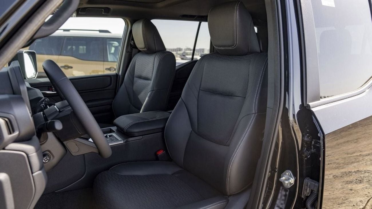 Toyota Prado 2.4 л 2025 г. Чёрный