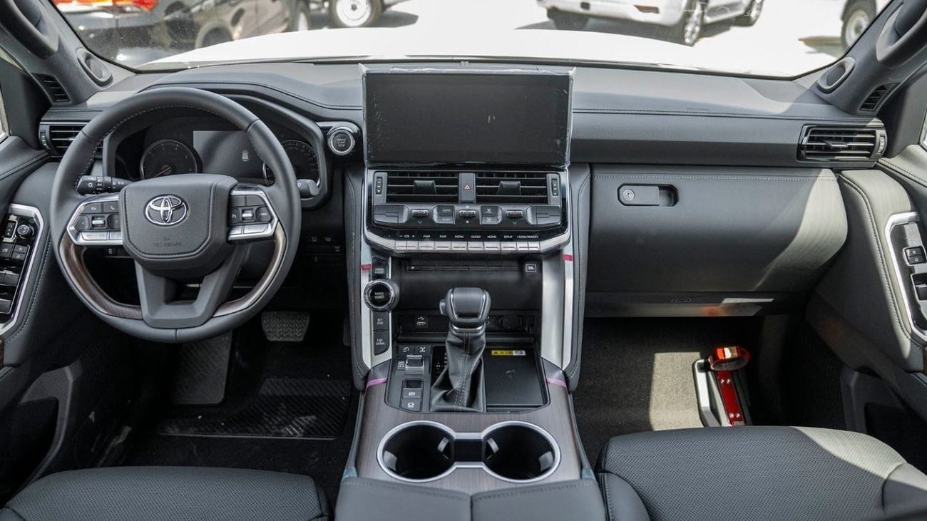 Toyota Land Cruiser 3.3 л 2025 г. Чёрный