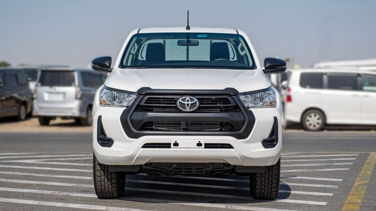 Toyota Hilux 2.4 л 2025 г. Белый