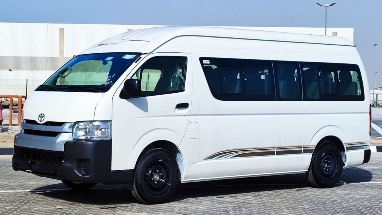 Toyota Hiace 2.5 л 2025 г. Белый