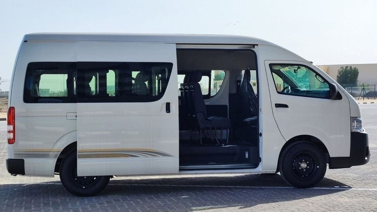 Toyota Hiace 2.5 л 2025 г. Белый