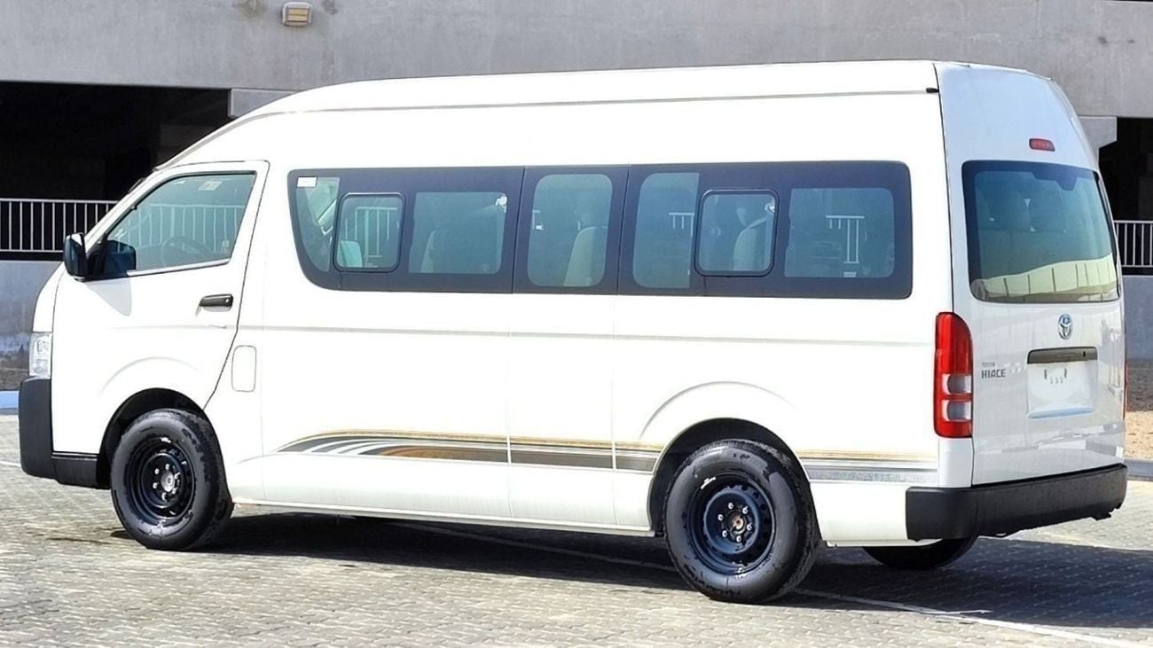 Toyota Hiace 2.5 л 2025 г. Белый