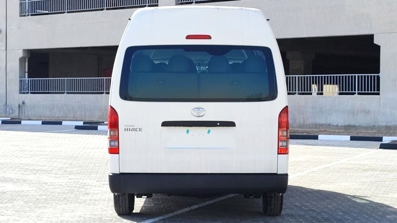 Toyota Hiace 2.5 л 2025 г. Белый