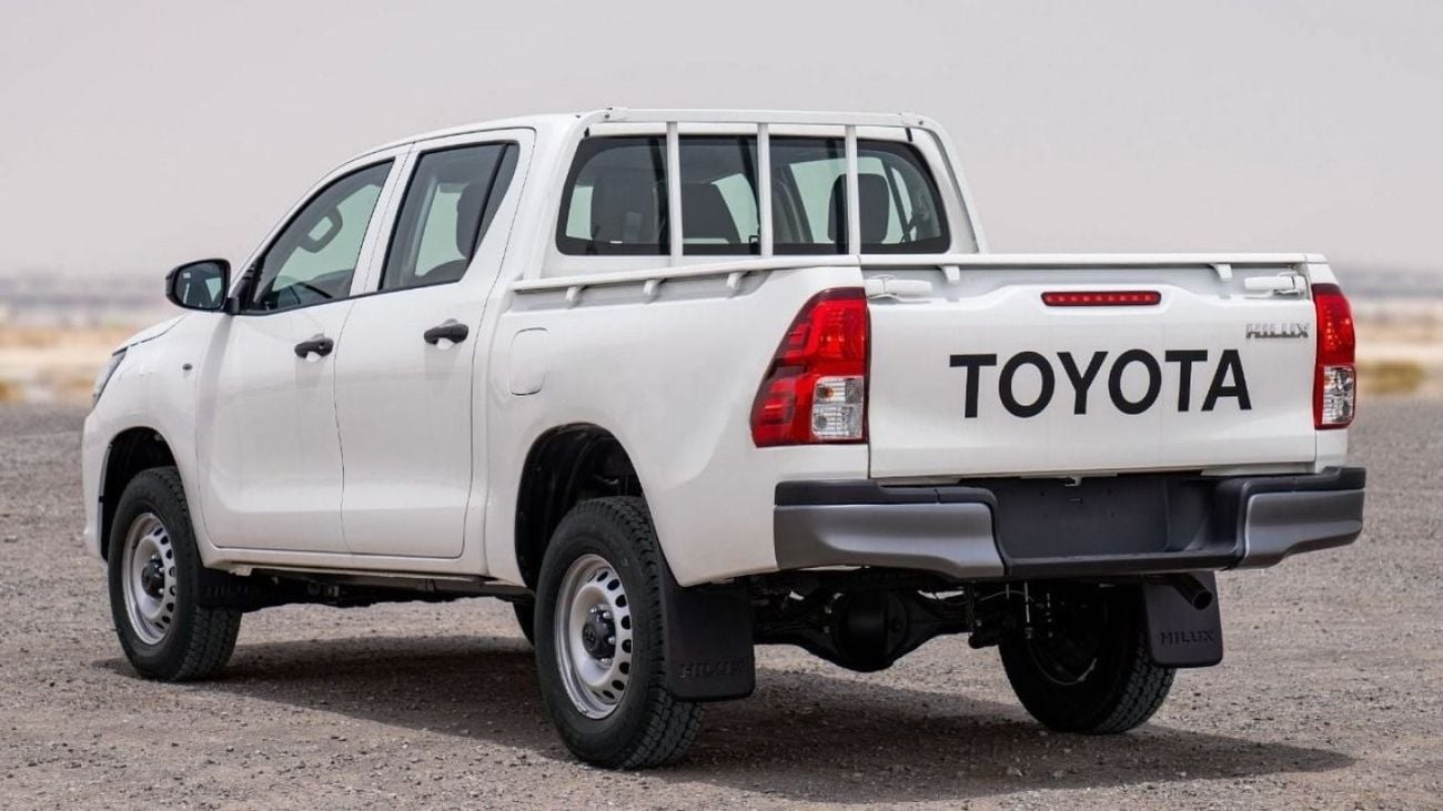 Toyota Hilux 2.4 л 2024 г. Белый