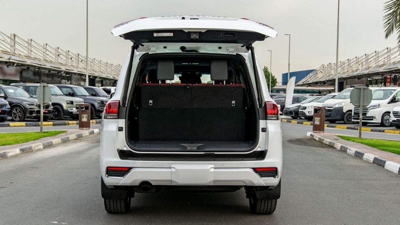 Toyota Land Cruiser 3.5 л 2025 г. Белый