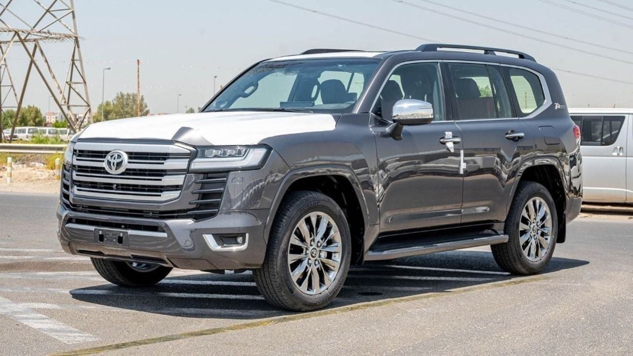 Toyota Land Cruiser 3.3 л 2025 г. Серый