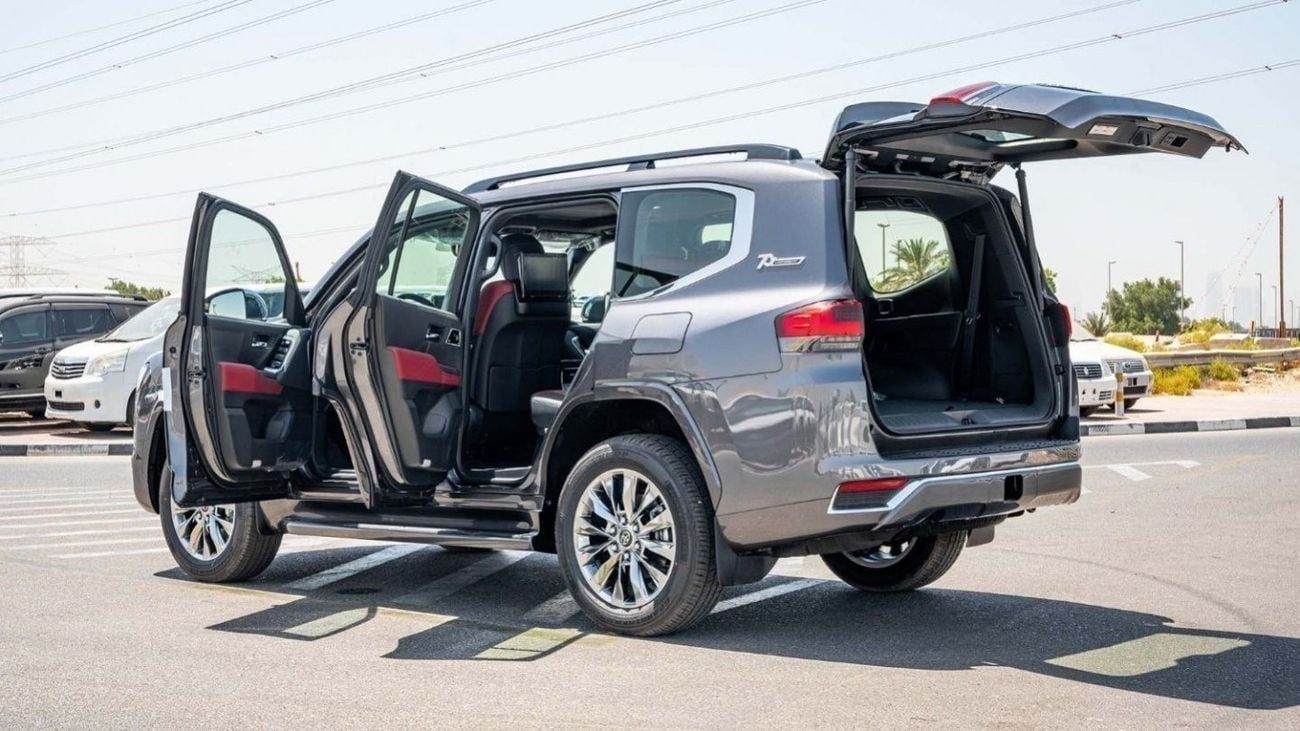 Toyota Land Cruiser 3.3 л 2025 г. Серый