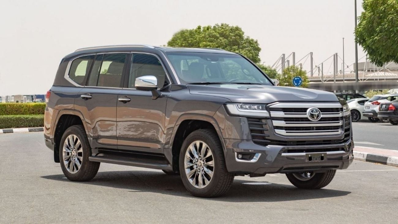 Toyota Land Cruiser 3.5 л 2025 г. Серый
