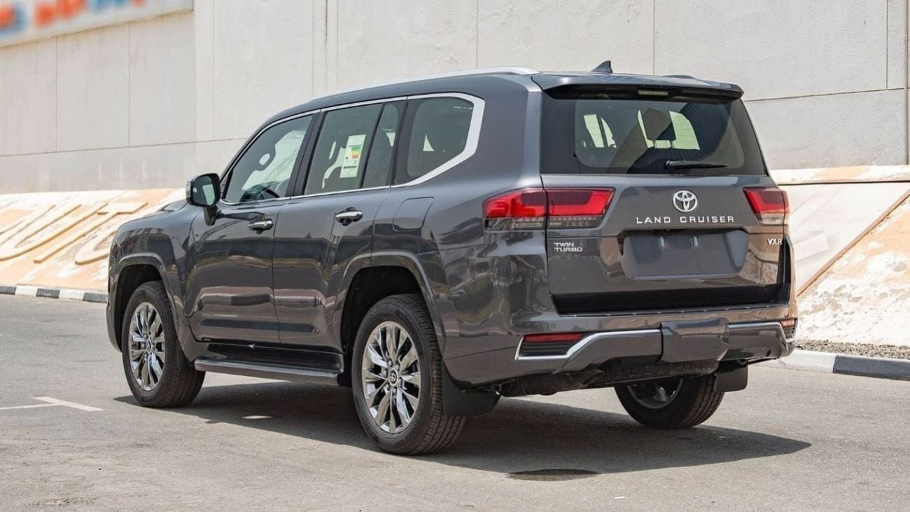 Toyota Land Cruiser 3.5 л 2025 г. Серый