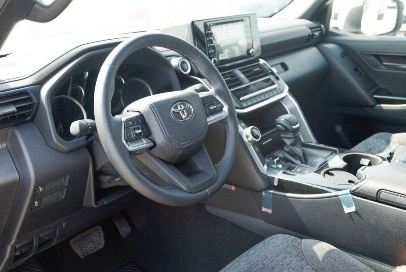Toyota Land Cruiser 3.3 л 2025 г. Белый