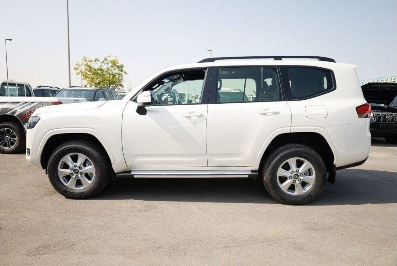 Toyota Land Cruiser 3.3 л 2025 г. Белый