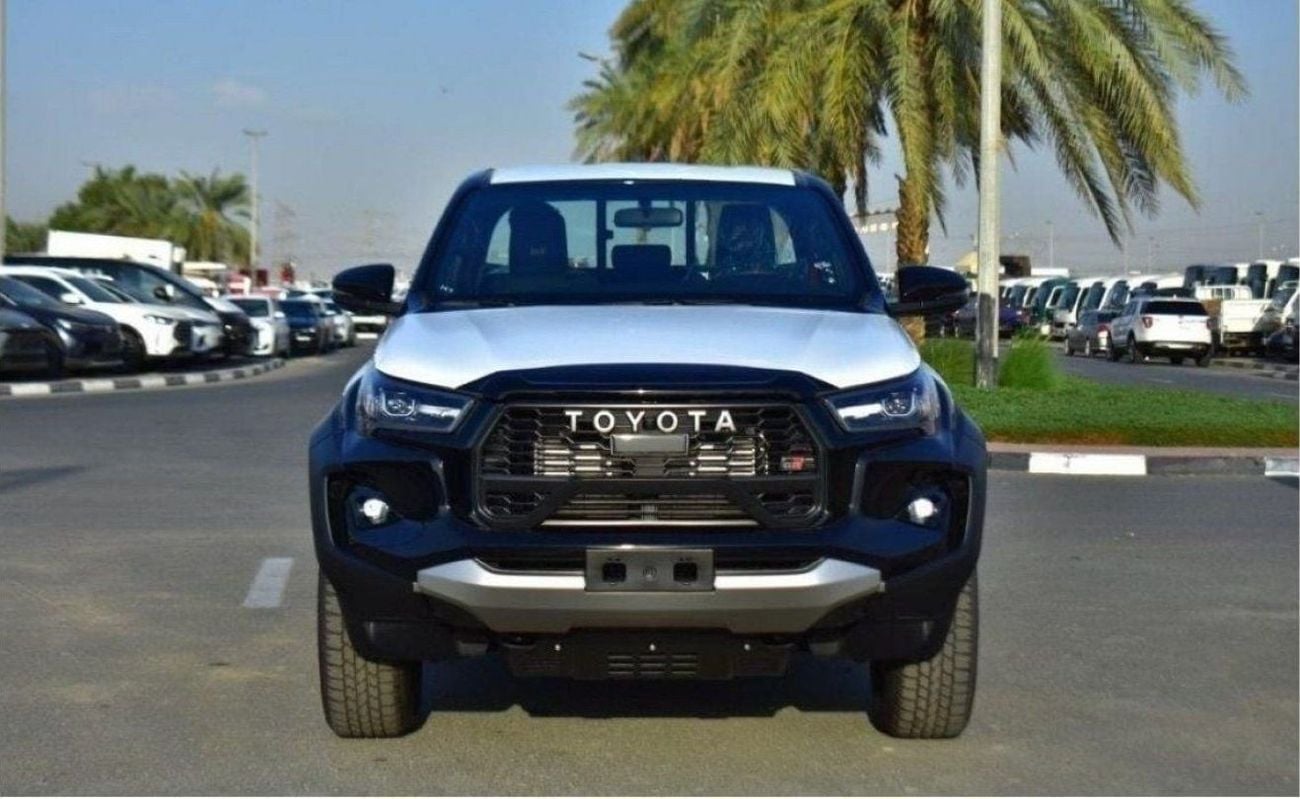 Toyota Hilux 4.0 л 2024 г. Чёрный