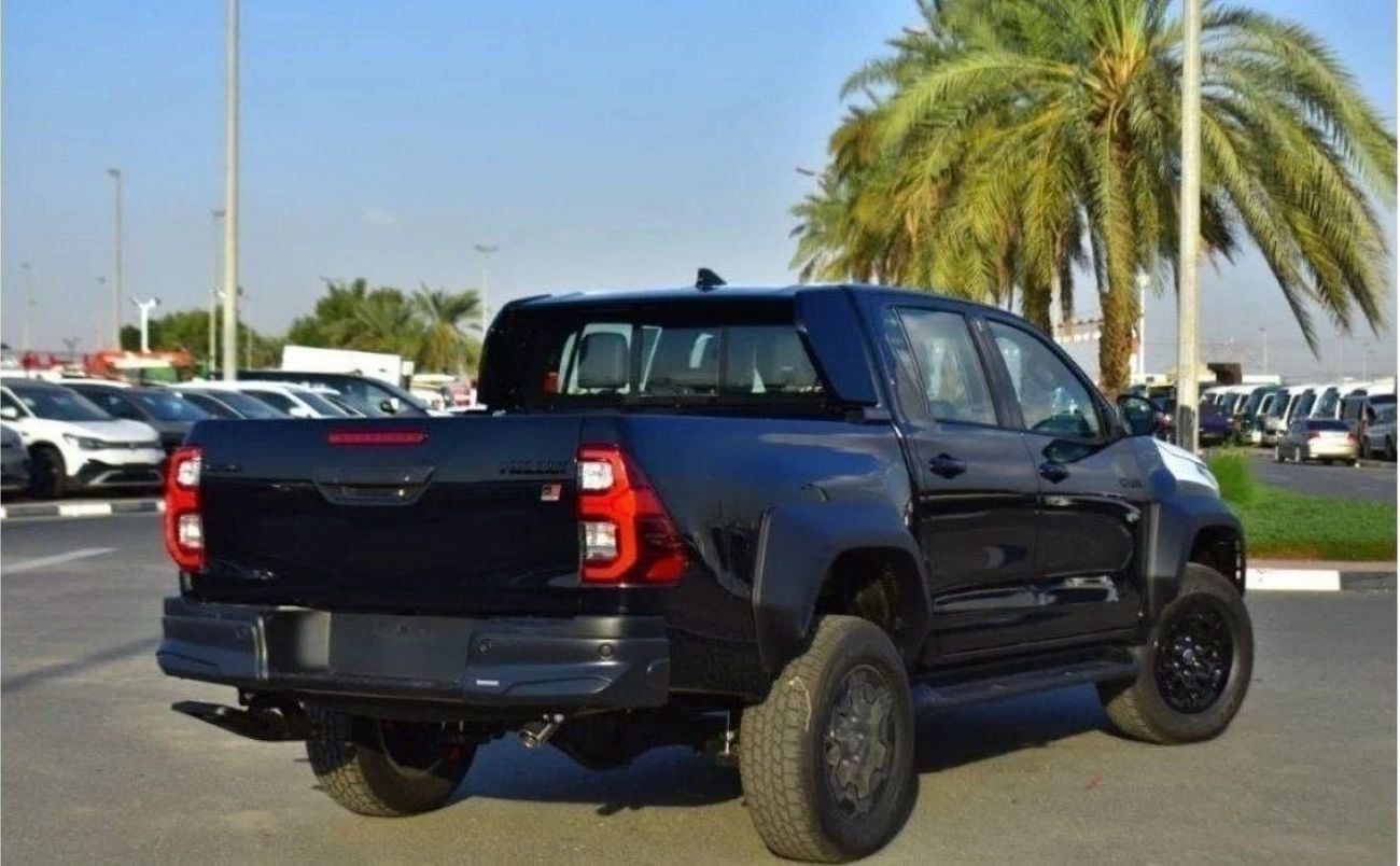 Toyota Hilux 4.0 л 2024 г. Чёрный