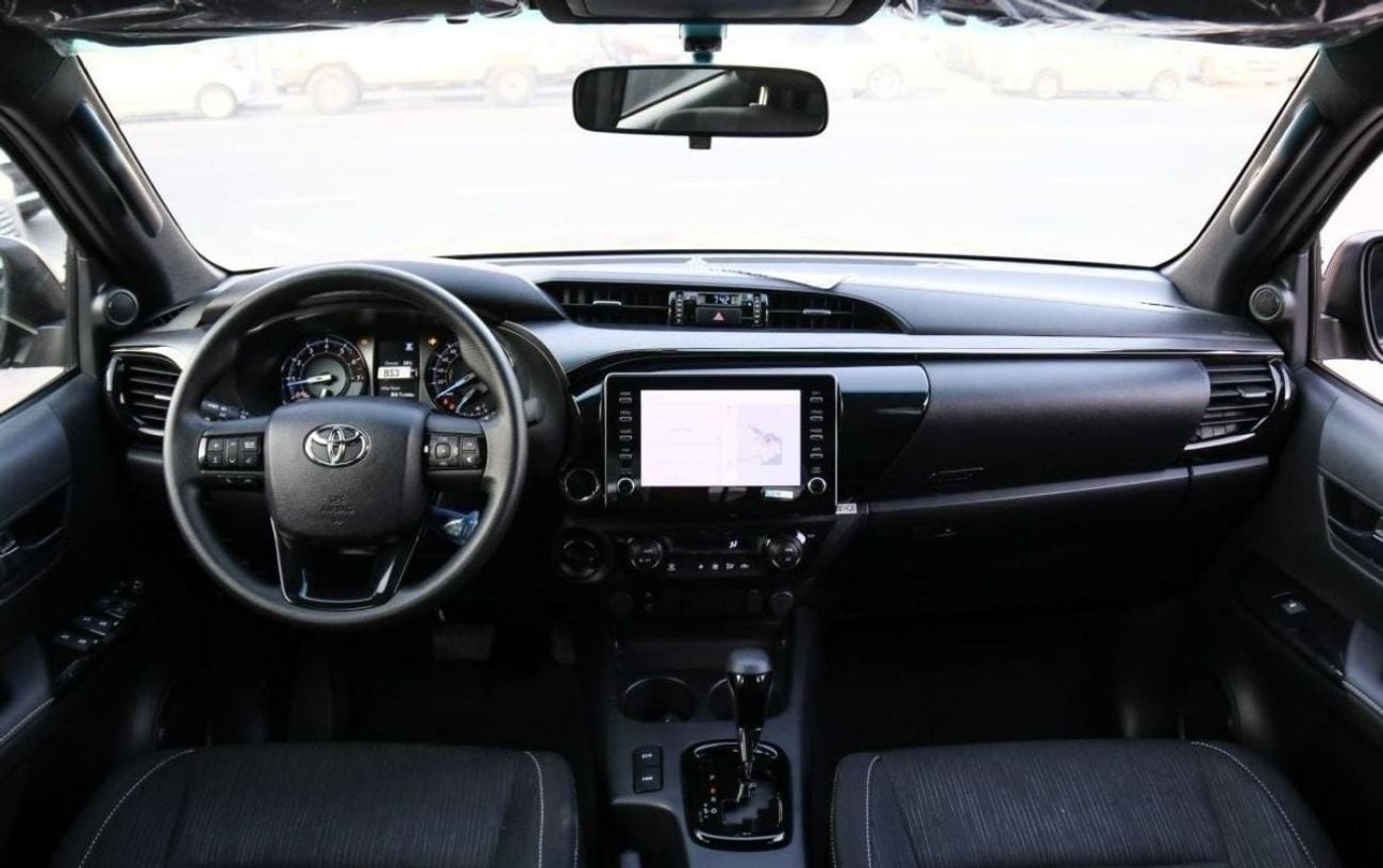 Toyota Hilux 4.0 л 2025 г. Чёрный