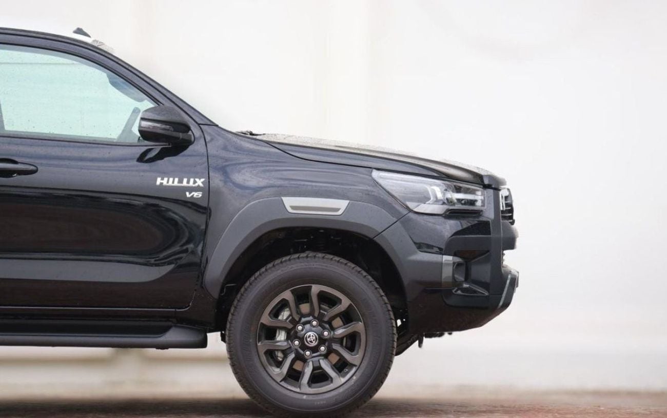 Toyota Hilux 4.0 л 2025 г. Чёрный