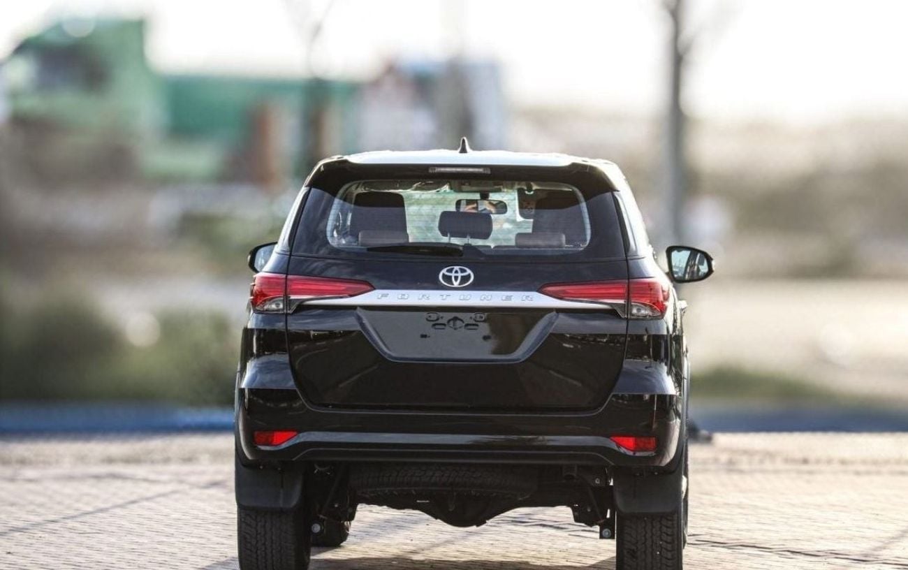 Toyota Fortuner 2.7 л 2025 г. Чёрный