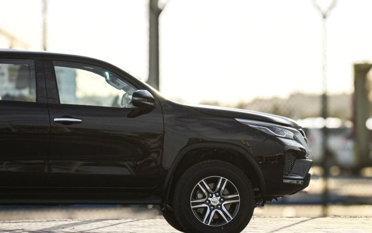 Toyota Fortuner 2.7 л 2025 г. Чёрный