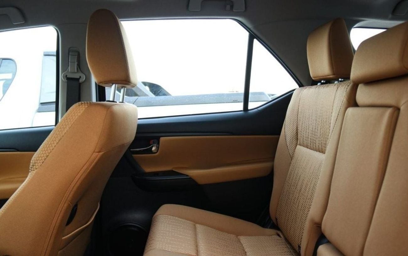 Toyota Fortuner 2.7 л 2025 г. Чёрный
