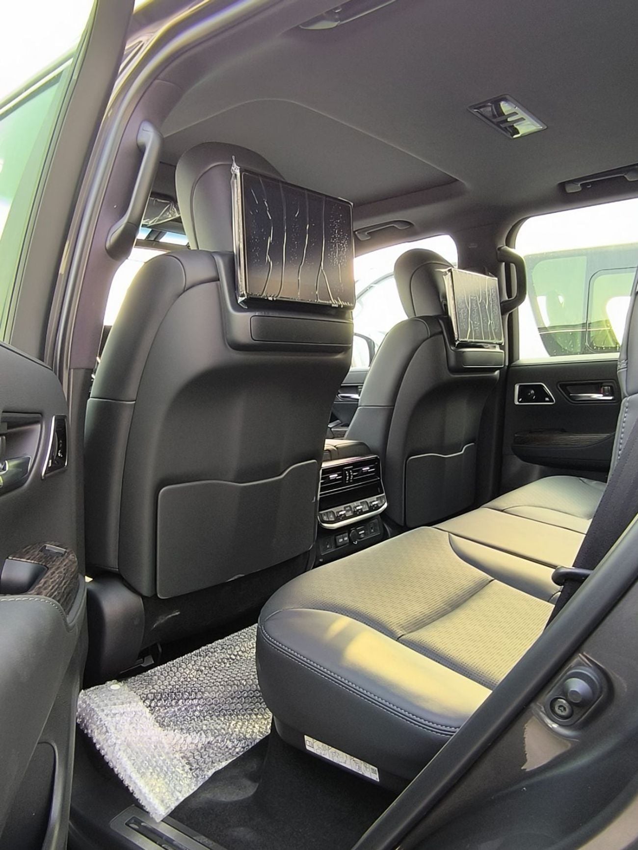 Toyota Land Cruiser 3.3 л 2026 г. Серый