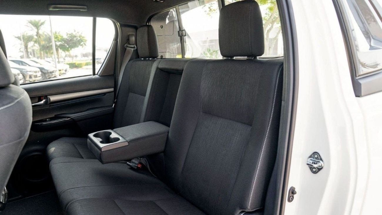 Toyota Hilux 2.8 л 2024 г. Чёрный