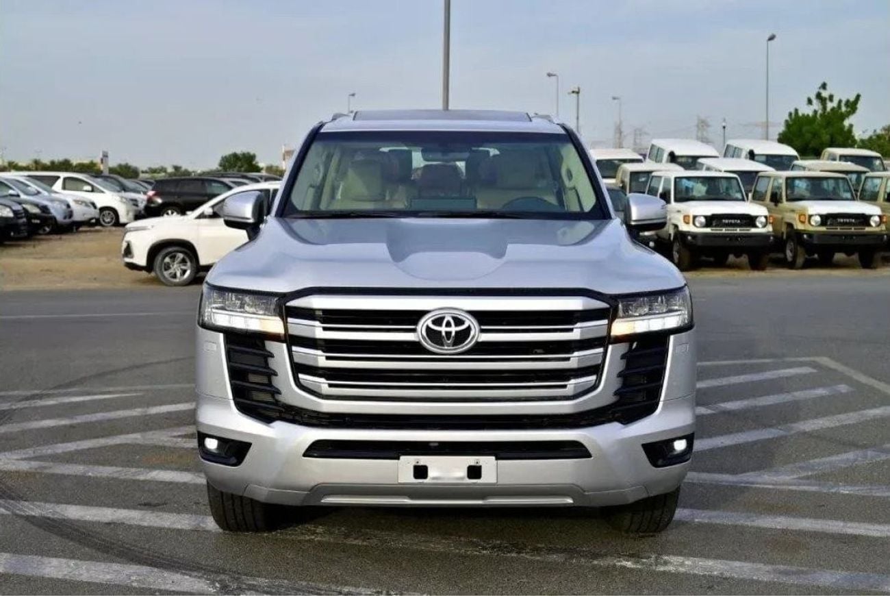 Toyota Land Cruiser 3.3 л 2024 г. Серебристый