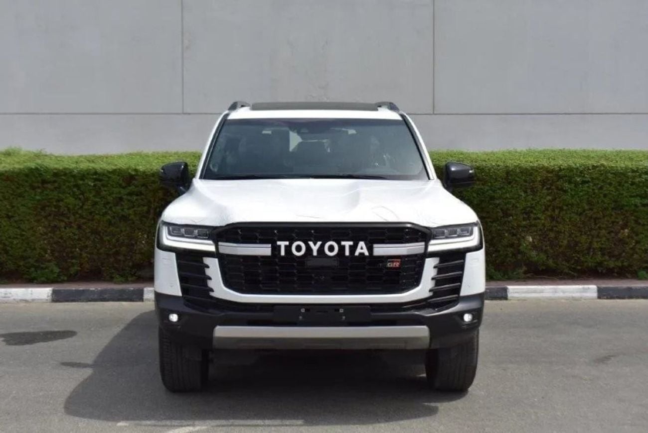 Toyota Land Cruiser 3.3 л 2024 г. Белый