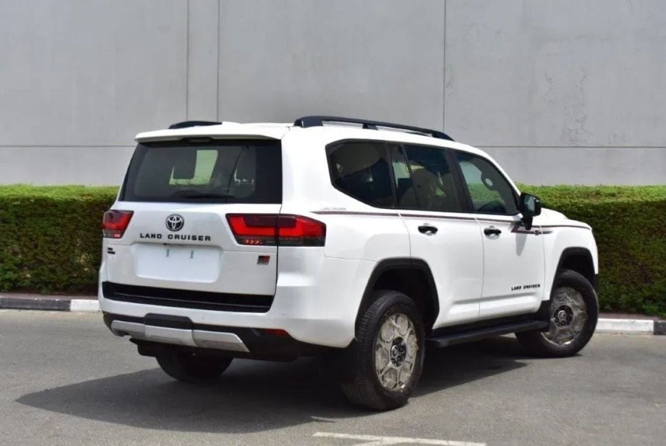 Toyota Land Cruiser 3.3 л 2024 г. Белый