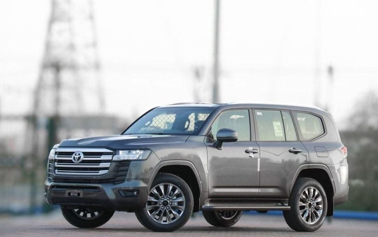 Toyota Land Cruiser 3.5 л 2025 г. Серый