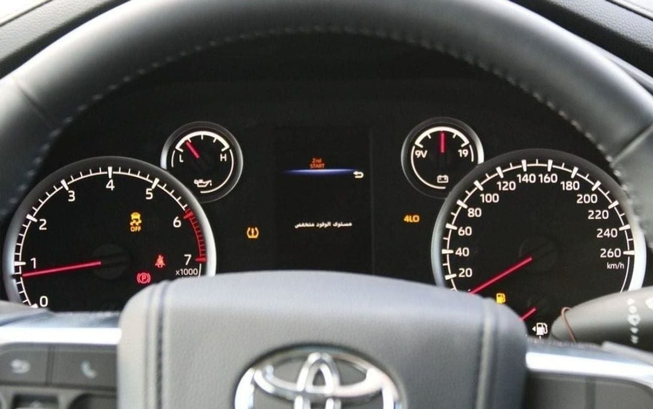 Toyota Land Cruiser 3.5 л 2025 г. Серый