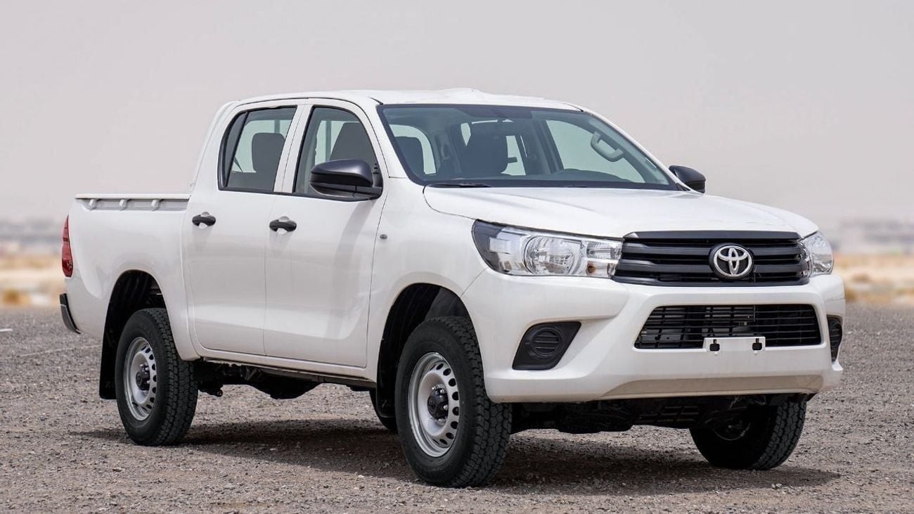Toyota Hilux 2.4 л 2026 г. Белый